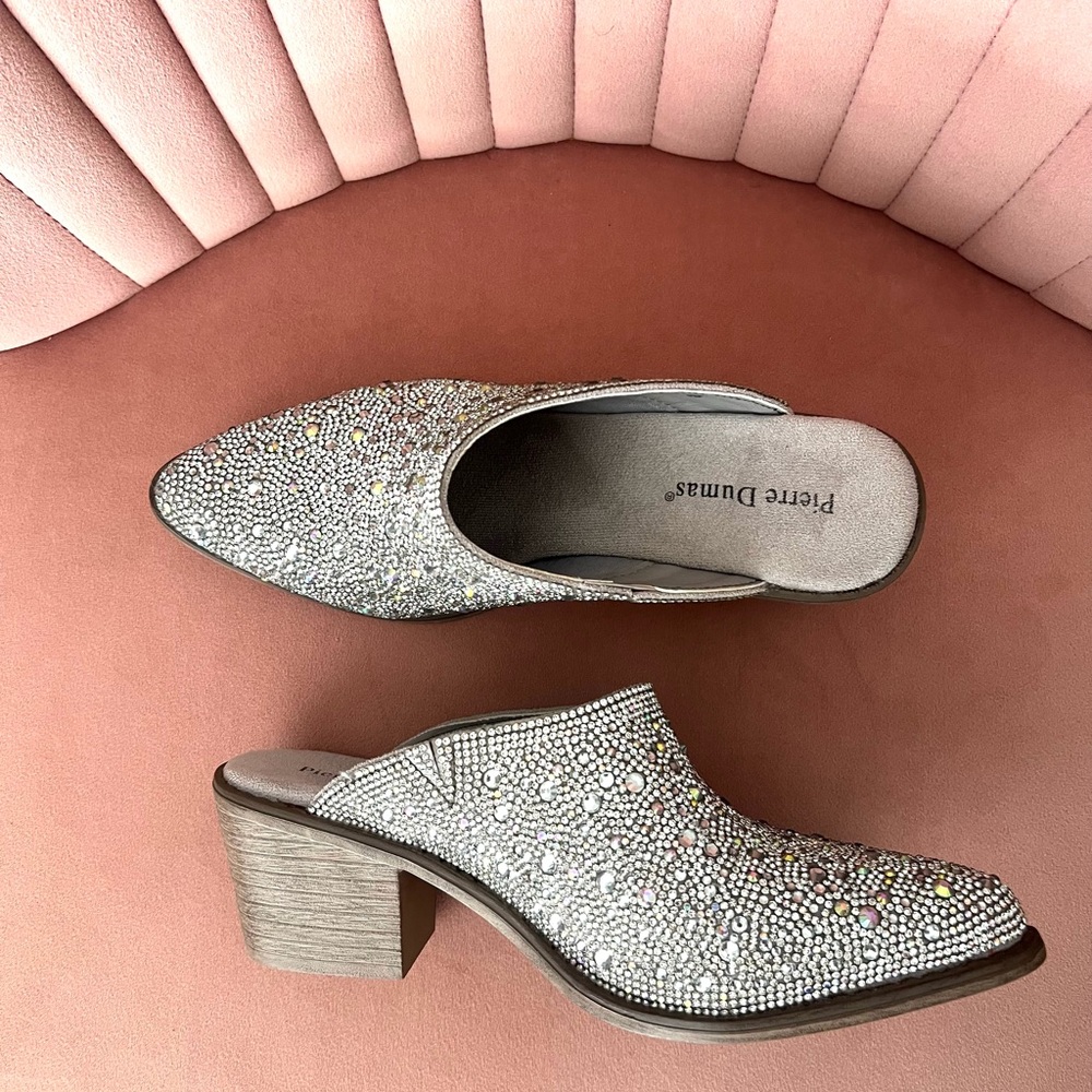 NEW Pierre Dumas Women Pointed Toe Rhinestone Slip on Mules - Picture 3 of 5
